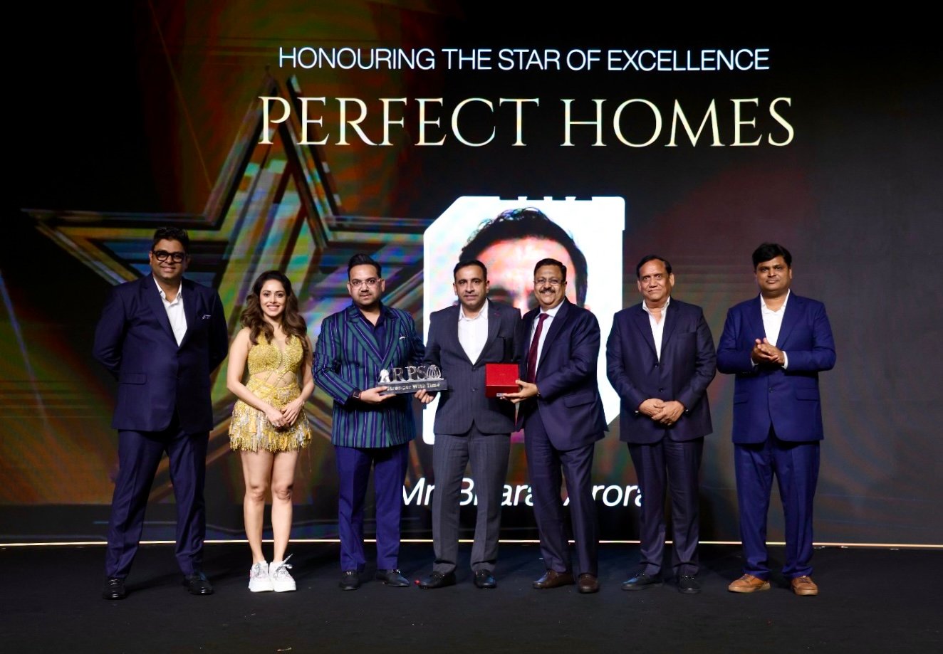 Perfect Homes receiving the Star of Excellence award